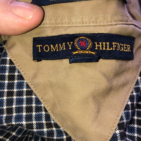 Tommy Hilfiger Blue and White Casual Button Down Shirt- xl -like new - Picture 4 of 11